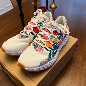 !New! NOBULL Tropical Ripstop Runner Women’s size 8